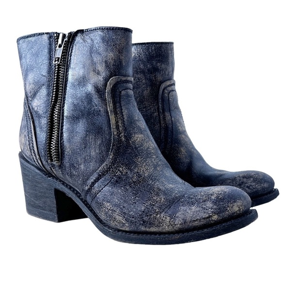 CORRAL Vintage Leather Side Zip Short Ankle Boots Size 8.5 in Distressed Gray - Picture 1 of 16